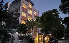 Hotel Golden Era-Near Shopprix Mall